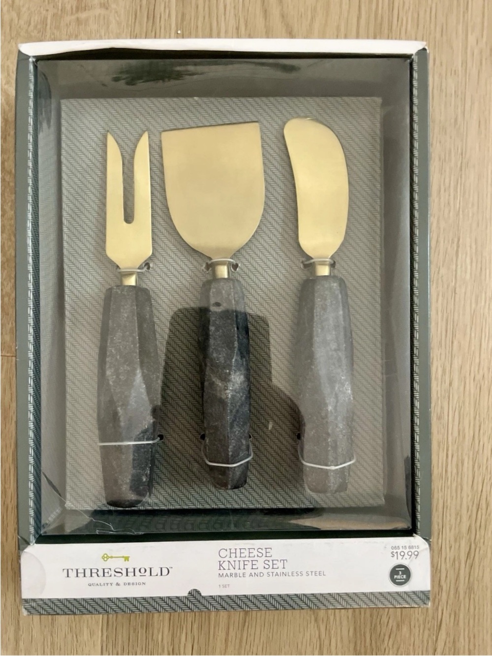 SALE! NWT Threshold Target Cheese Knife Set
